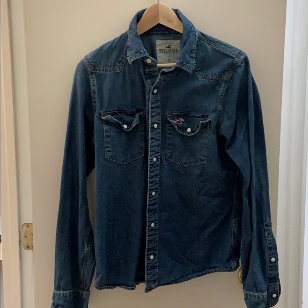 Holister Jean shirt